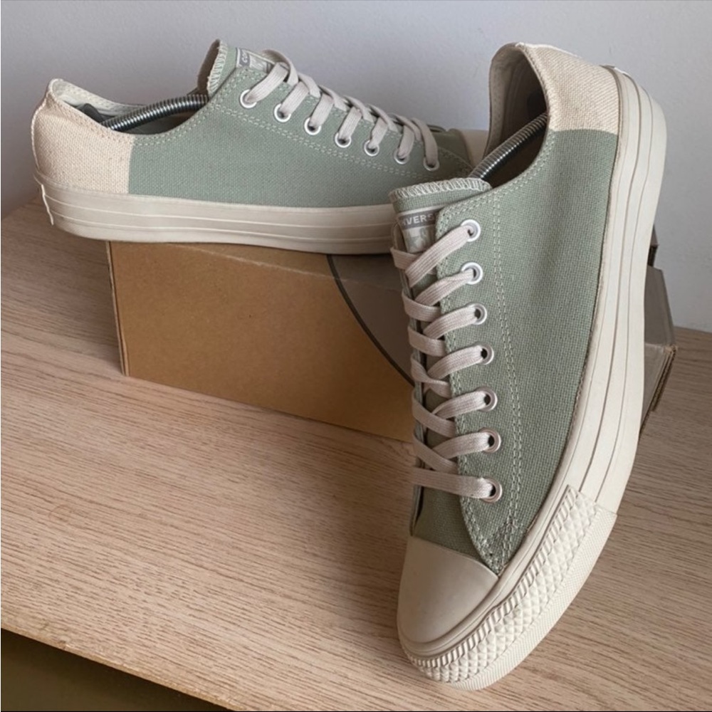 Converse Chuck Taylor Low “Multicolor"- M 11.5- W 13.5 - Picture 9 of 12